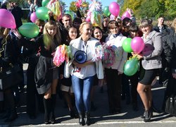 Урочиста лінійка "Знай наших!"